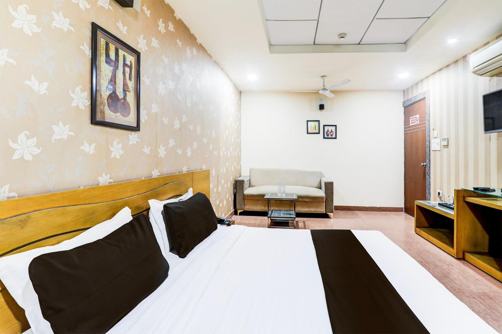 Hotel Townhouse Sakura à Lucknow Extérieur photo