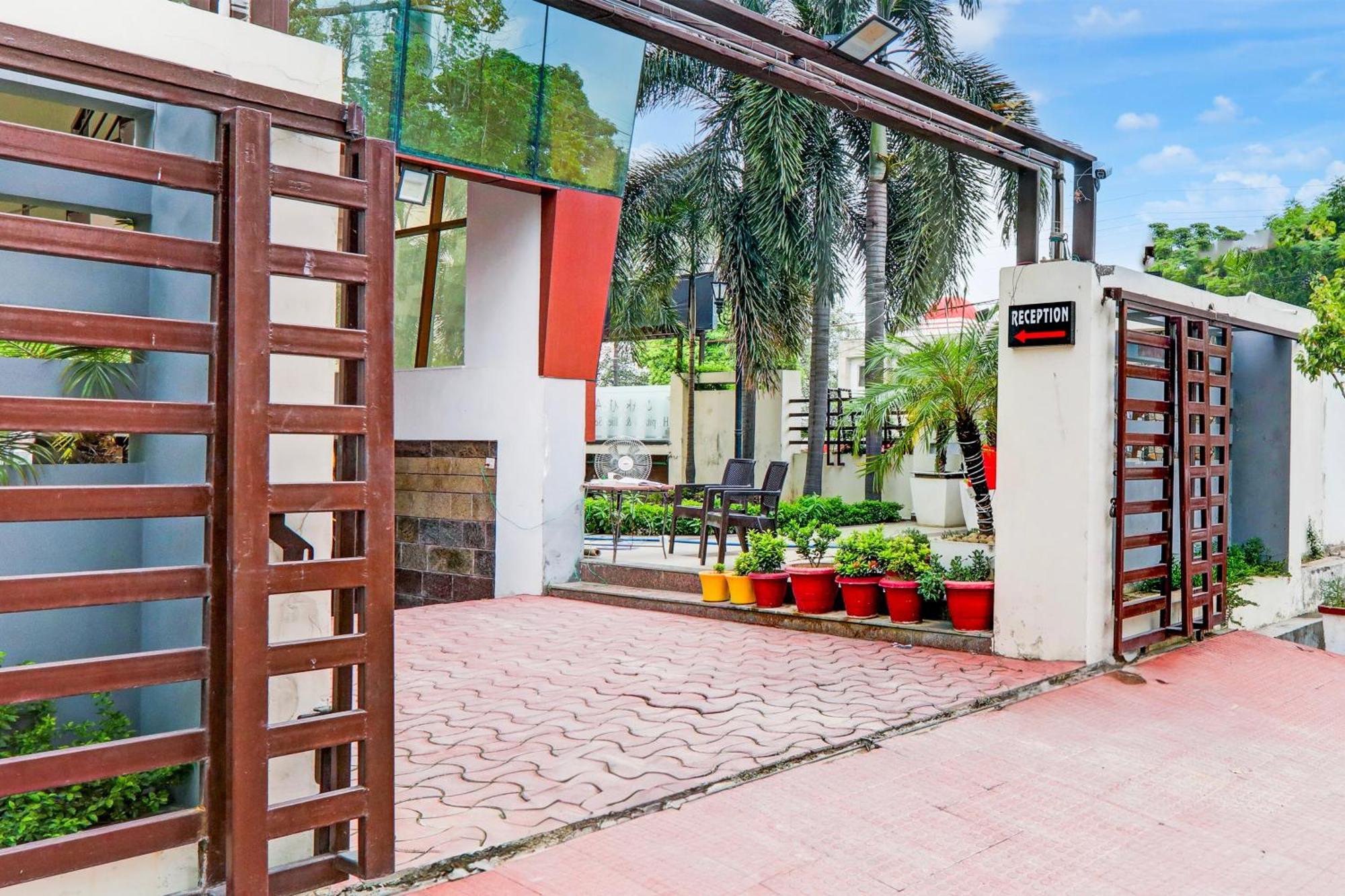 Hotel Townhouse Sakura à Lucknow Extérieur photo